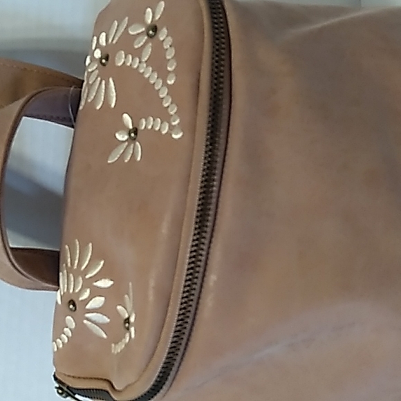 True Craft Country Girl Back Pack - Picture 2 of 11